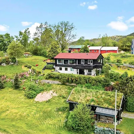 Σπίτι διακοπών 8 Person In *